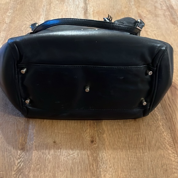 Burberry bucket bag. - Picture 6 of 16